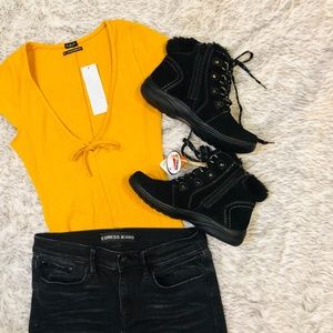 Women's Earth Origins Black Winter Boots NWT